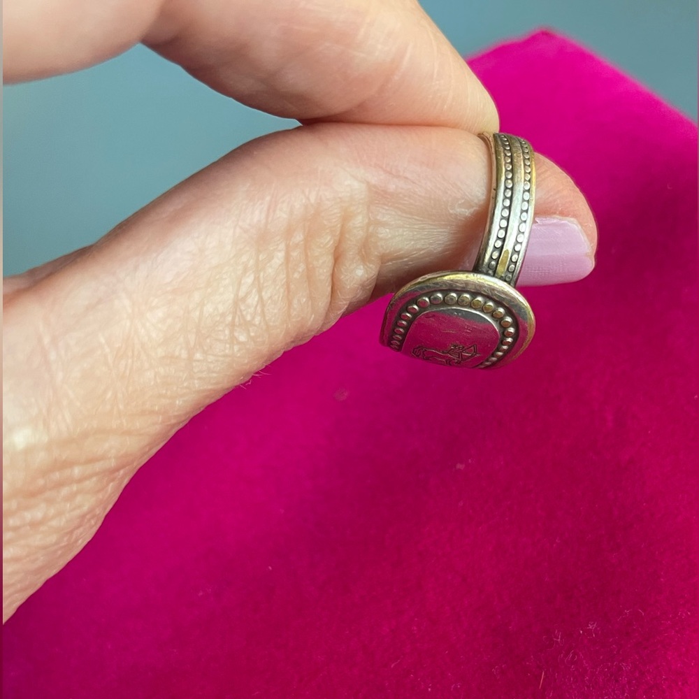 Vintage Zodiac Ring - Picture 3 of 4